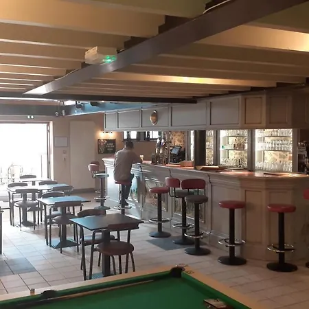 Hotell La Boule D'or Pouzauges