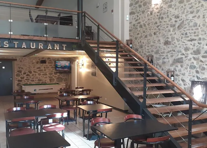 酒店 La Boule D'or 2*