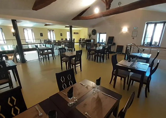 Hotell La Boule D'or Pouzauges