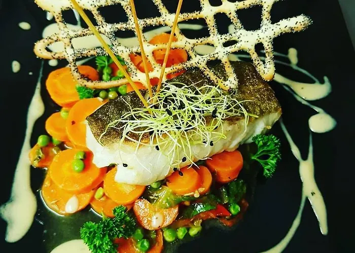 酒店 La Boule D'or 2*